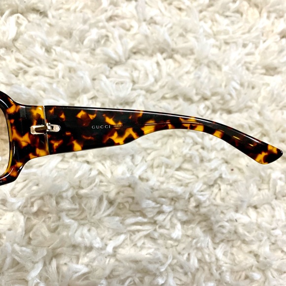 Gucci sunglasses, perfect condition - Picture 9 of 11